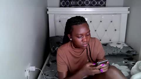 Snapshot of callmemonday chatting on September 2025 01:05:02 AM Monday online show from September 2025 01:05:02 AM