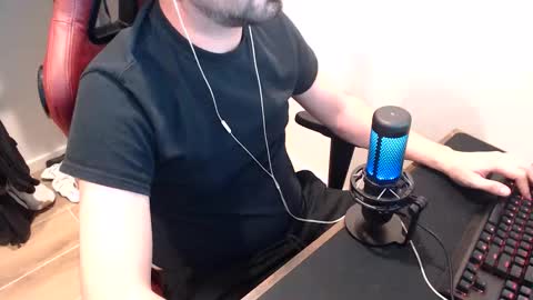 DesertBoy2023 online show from February 2026 11:45:01 PM