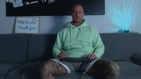 Calvin  online show from December 2024 07:32:01 AM