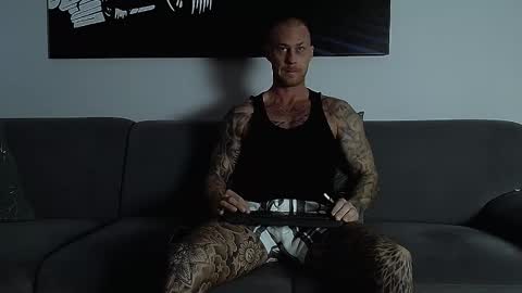 Snapshot of calvinhunt69 chatting on October 2025 06:58:02 AM Calvin online show from October 2025 06:58:02 AM