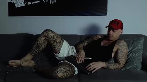 Snapshot of calvinhunt69 chatting on October 2025 10:20:02 PM Calvin online show from October 2025 10:20:02 PM