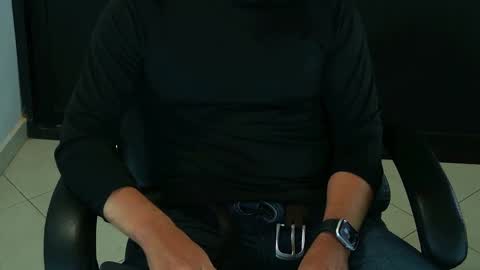 camara110 online show from February 2025 07:27:02 PM