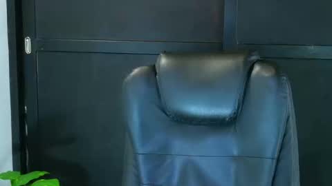 camara110 online show from March 2025 10:02:02 PM