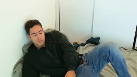 camara110 online show from October 2025 06:45:02 PM