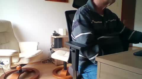 camcologne online show from November 2025 10:18:01 AM