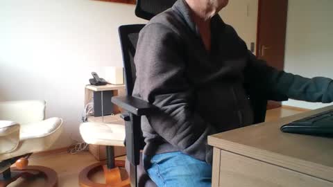 camcologne online show from February 2026 09:34:01 AM