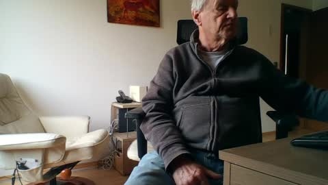 camcologne online show from April 2026 10:02:02 AM