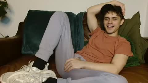 CamDoAttitude online show from December 2024 09:37:02 PM