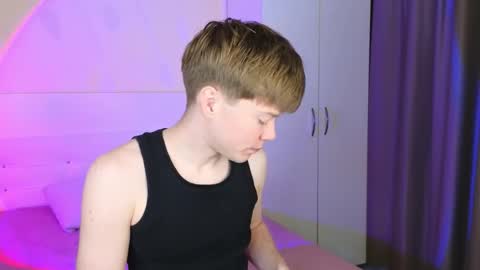 Cameron online show from November 2025 09:31:02 AM