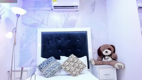  Cameron Cutee  online show from January 2025 07:03:01 PM