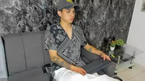 Snapshot of cameron_lux4 chatting on July 2026 03:34:01 AM CAMERON online show from July 2026 03:34:01 AM