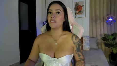 Cameron  online show from November 2025 09:21:02 PM