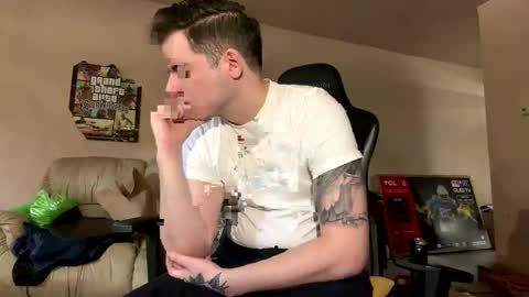 Snapshot of camerondt chatting on May 2026 07:52:01 PM camerondt online show from May 2026 07:52:01 PM