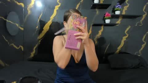 cami_blonde2020 online show from May 2026 06:52:01 AM