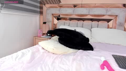 camii  online show from January 2025 12:51:02 AM