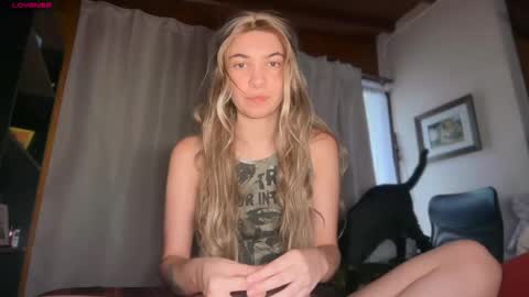 camii19y online show from April 2026 10:01:02 PM