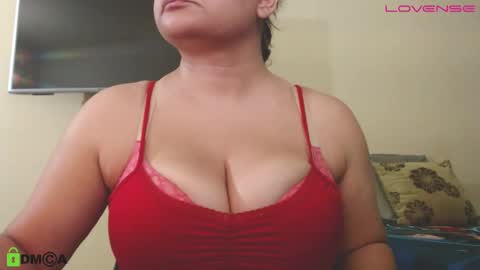 Camila  online show from January 2026 12:03:02 AM