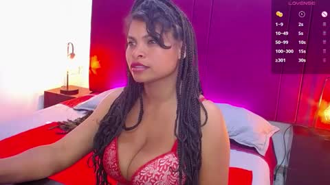 Snapshot of camiilareyes chatting on February 2025 12:51:01 AM CamiilaReyes online show from February 2025 12:51:01 AM