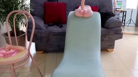 Snapshot of camil_milfdream chatting on February 2025 05:26:02 PM Camil online show from February 2025 05:26:02 PM