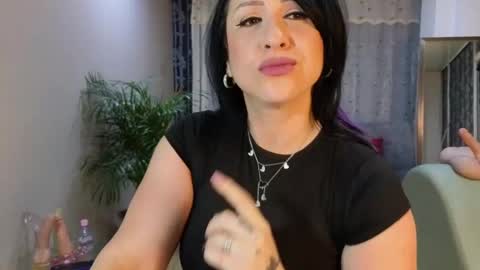 Snapshot of camil_milfdream chatting on March 2025 10:41:02 AM Camil online show from March 2025 10:41:02 AM