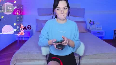 Camila online show from November 2025 10:46:01 PM