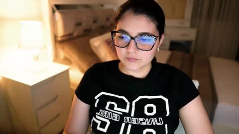 Camila buitrago online show from October 2025 11:49:02 PM