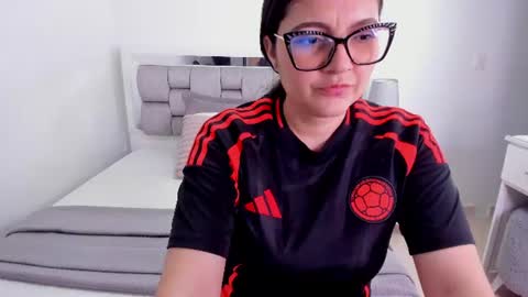 Snapshot of camila_buitrago chatting on June 2026 12:17:02 AM Camila buitrago online show from June 2026 12:17:02 AM