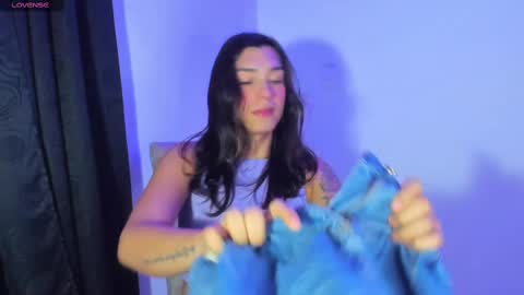  s online show from February 2025 06:54:02 AM