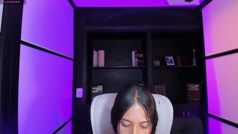 C A M I L A online show from January 2025 05:16:01 AM