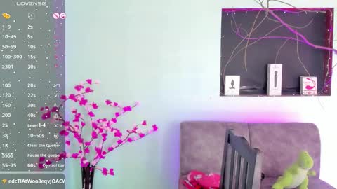 C A M I L A online show from November 2025 05:57:01 PM