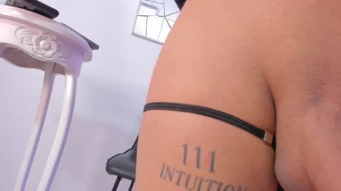 camila_hots online show from October 2025 02:49:01 PM