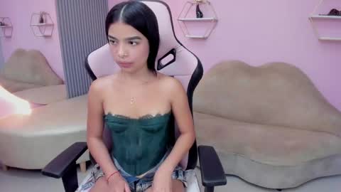 Camila online show from April 2026 10:14:02 AM