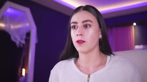 camila_martinez9 online show from November 2025 11:32:01 AM