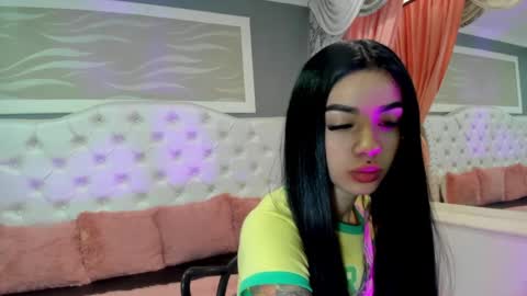 Camila  online show from September 2025 08:09:02 PM