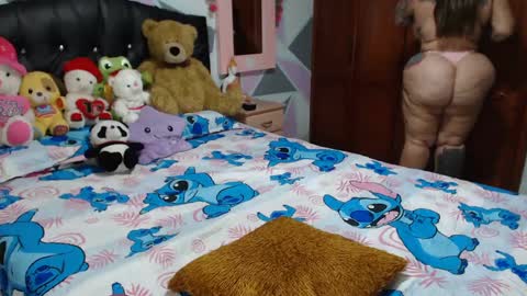 Snapshot of camila_rosess chatting on September 2025 02:12:02 AM valentinaEpic way Ive been fucked 1515 online show from September 2025 02:12:02 AM