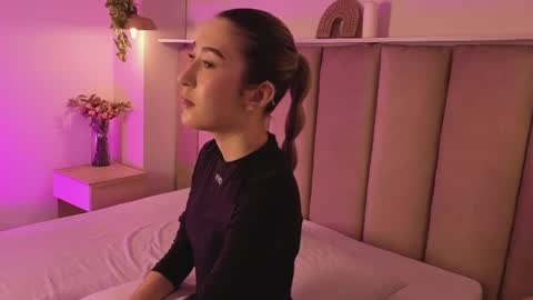 Camila online show from April 2026 07:48:01 PM