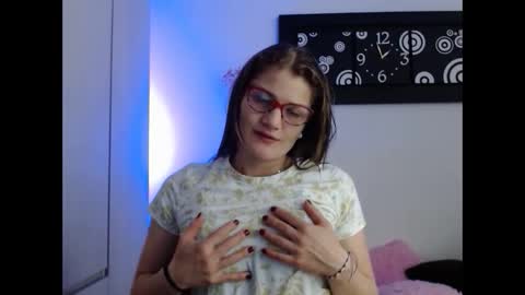 Snapshot of camila_ventura chatting on September 2025 06:57:02 PM Camila ventura online show from September 2025 06:57:02 PM