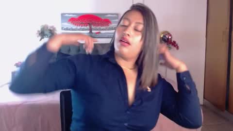 camilaa_m online show from September 2025 02:44:02 PM