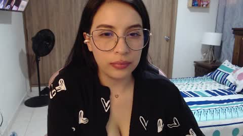 Snapshot of camilacarter chatting on June 2026 08:40:01 PM camilacarter online show from June 2026 08:40:01 PM