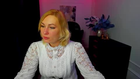 camilafatem online show from September 2025 07:35:02 PM