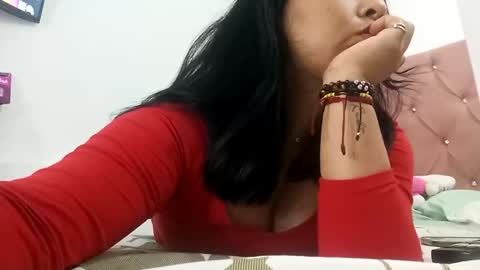 Snapshot of camilagomez213 chatting on October 2025 02:44:01 AM camilagomez213 online show from October 2025 02:44:01 AM