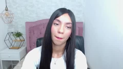 Cami online show from February 2025 01:44:01 PM