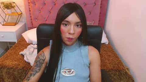 Cami online show from October 2025 07:44:02 PM