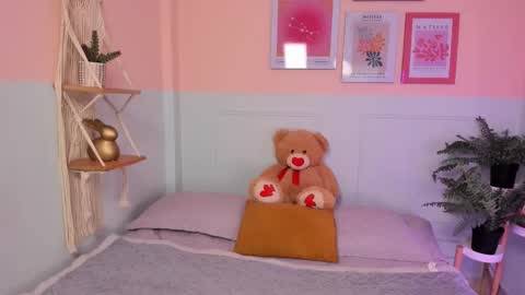 Camila  online show from March 2026 04:16:01 AM