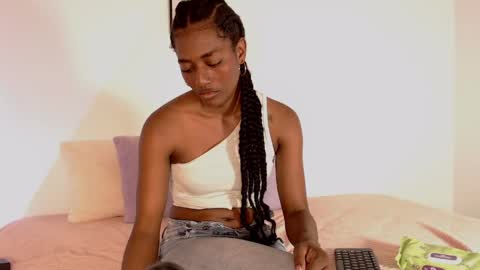 Snapshot of camilarobinson chatting on May 2026 09:13:01 PM Camila Robinson online show from May 2026 09:13:01 PM