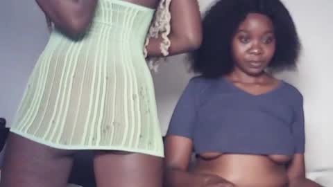 camiii online show from April 2026 09:09:02 PM