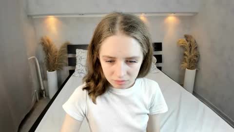 Camilla online show from October 2025 01:13:02 AM