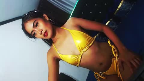 Snapshot of camilla_morena chatting on February 2025 05:26:02 AM camilla_morena online show from February 2025 05:26:02 AM