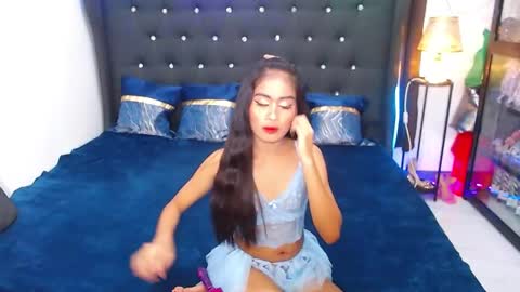 Snapshot of camilla_morena chatting on February 2025 08:50:02 AM camilla_morena online show from February 2025 08:50:02 AM