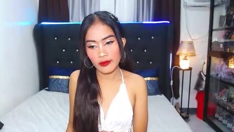 Snapshot of camilla_morena chatting on February 2025 08:17:01 AM camilla_morena online show from February 2025 08:17:01 AM
